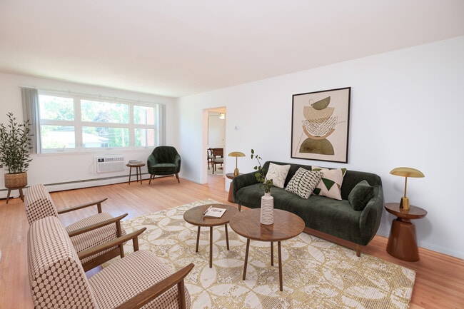 Knollwood Estates