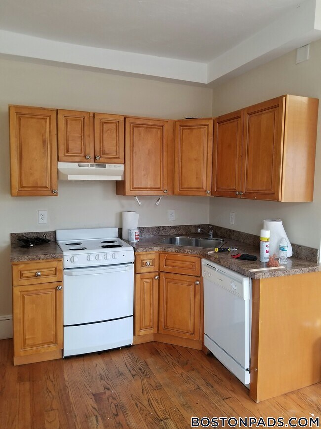 Photo - 887 Huntington Ave Unidad 5