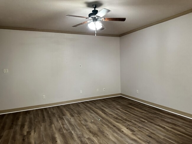 Photo - 6921 Jack Finney Blvd