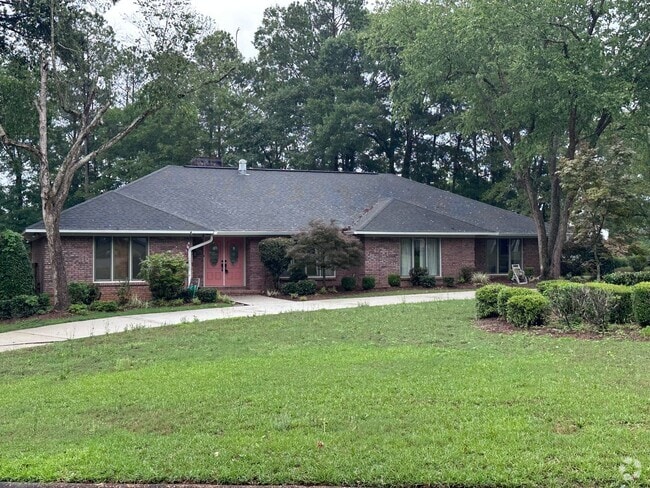 Building Photo - Available Now! Rental