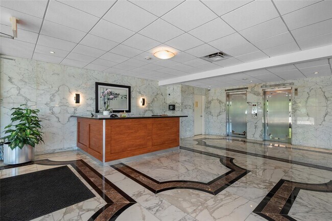 Photo - 3000 E Sunrise Blvd Unit #16F