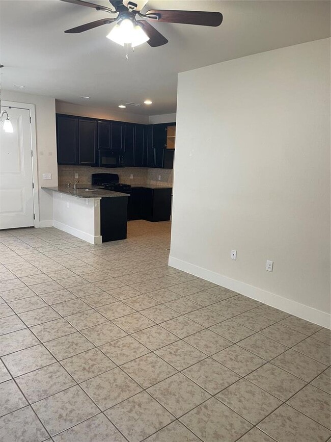 Photo - 2212 Creekside Ln