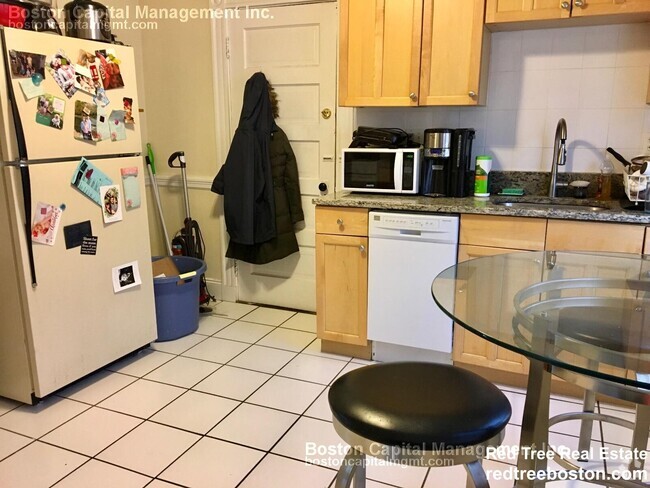 Building Photo - 91 Wallingford Rd Unit 3 Rental