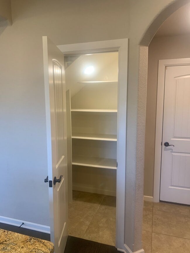 Photo - 1630 Abbey Ln