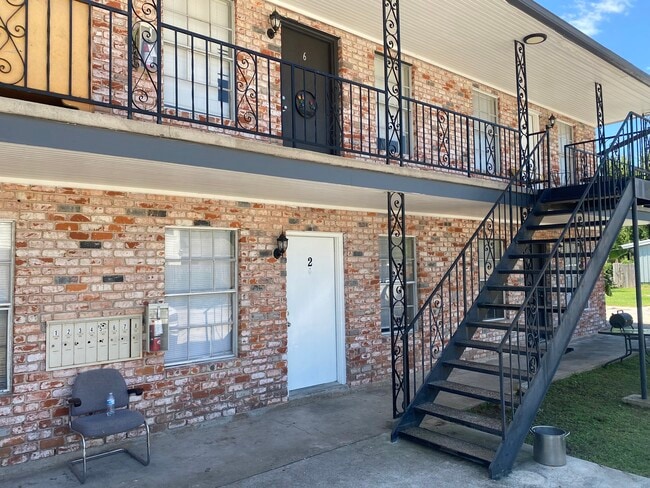 Building Photo - 3105 Carlisle St Unit 