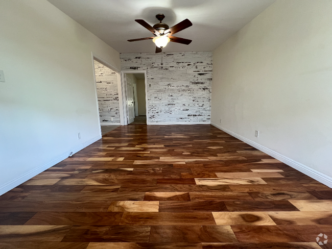 Building Photo - 375 Bonair St Unit 5 Rental