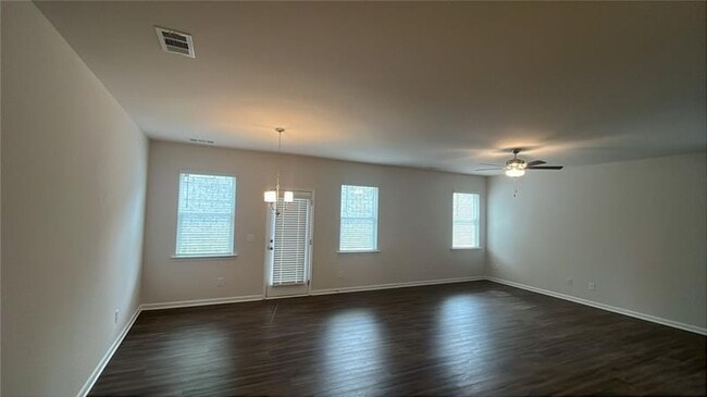 Photo - 105 Berry Dr