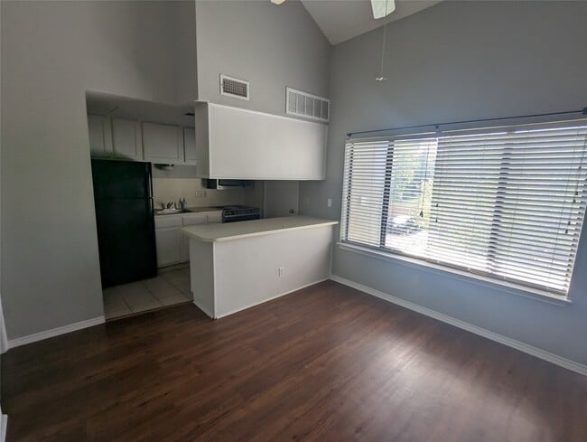 Photo - 601 Nelray Blvd Unidad 11