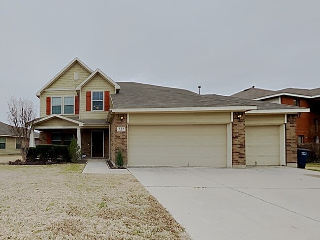 Building Photo - 629 Saddleway Dr