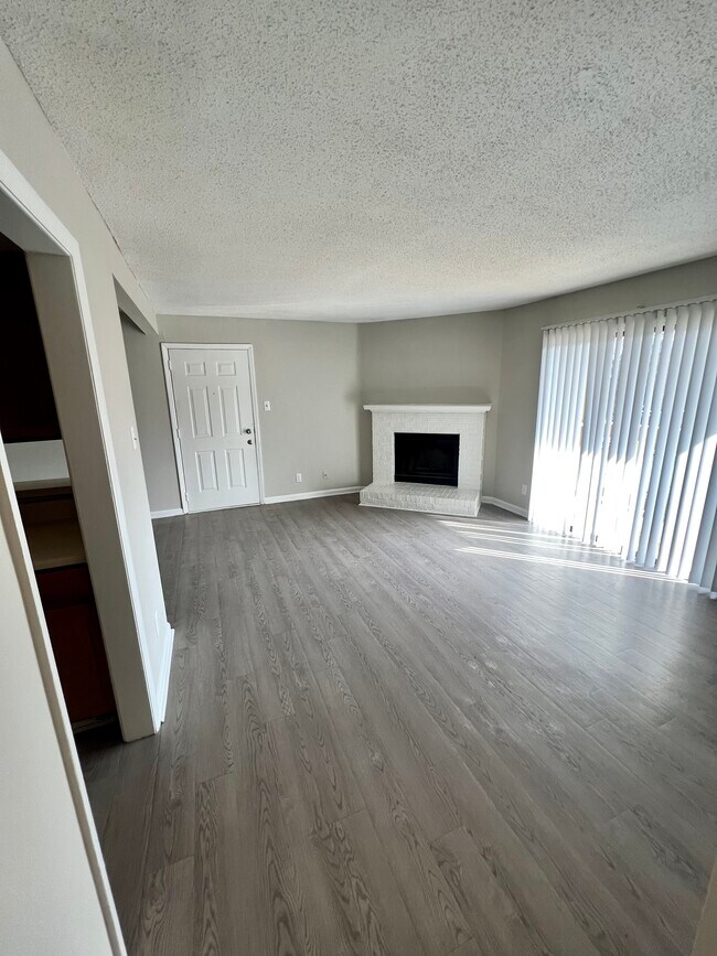 Sharonridge Apartments