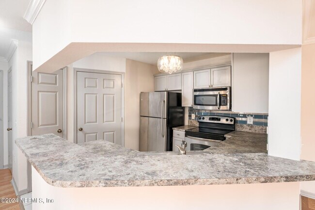 Photo - 10961 Burnt Mill Rd Unidad 436