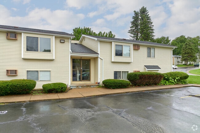 Building Photo - Hilltop View Apartments & Townhomes