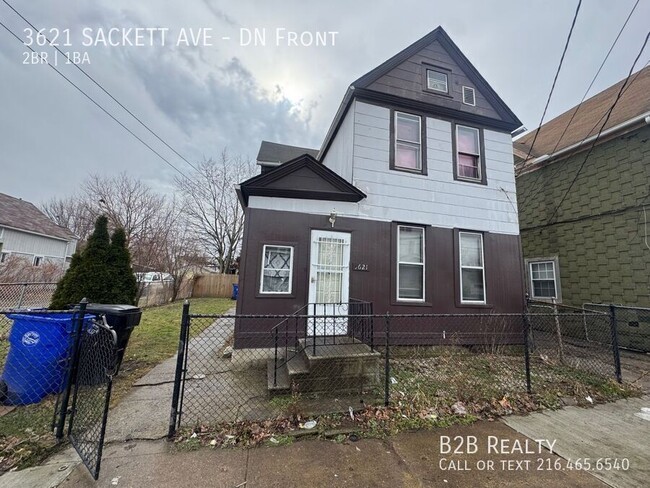 Building Photo - 3621 Sackett Ave Unit DN Front