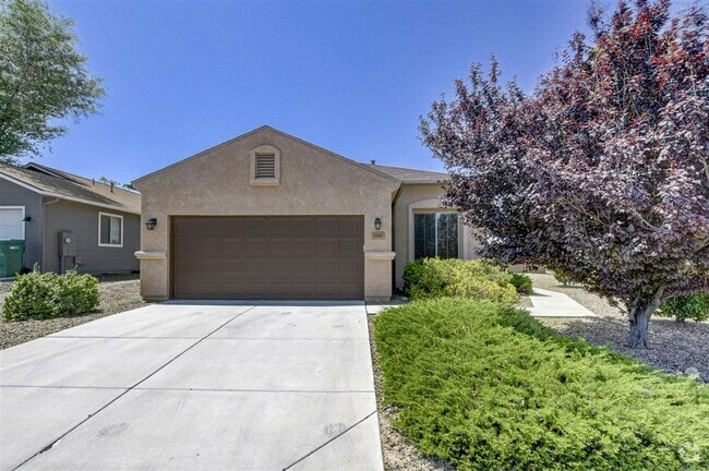 Building Photo - 3 bedrooms plus a den, 2 bath home in Brig...