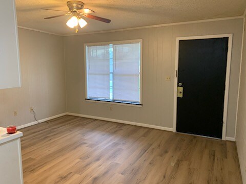 Photo - 904 Maple St Unit 7