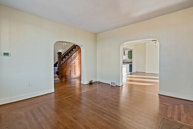 Photo - 5 bed 1 bath - newly updated, tons of space, central air, off street parking, laundry
