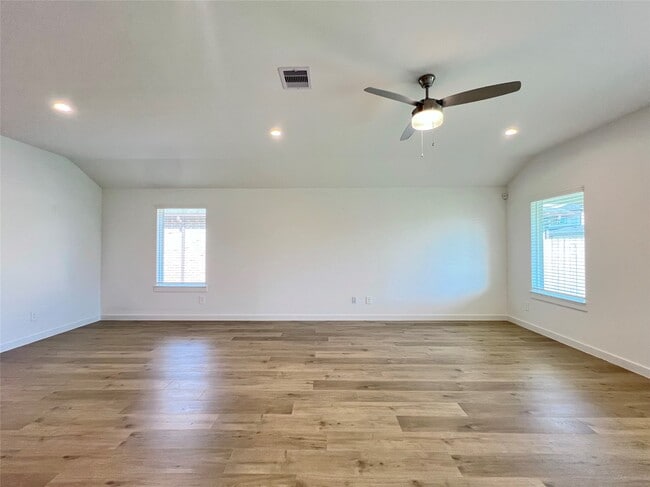 Photo - 30243 Lone Peak Dr