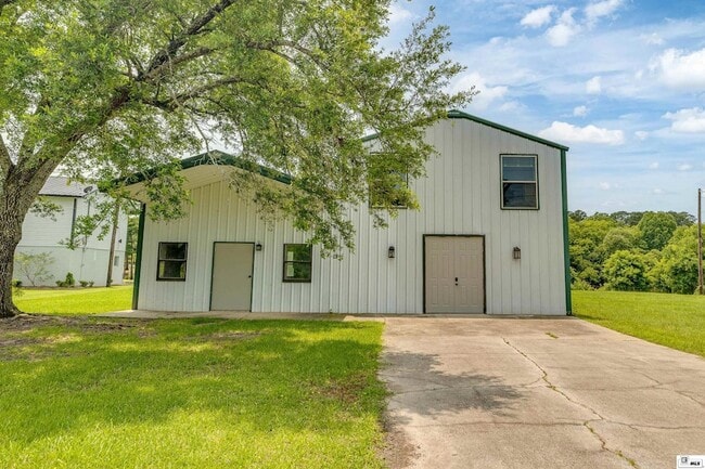 Building Photo - 2116 Bayou Darbonne Dr Rental