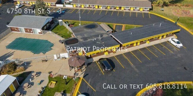 Photo - Studio without kitchenette in Wisconsin Ra... Unidad 3