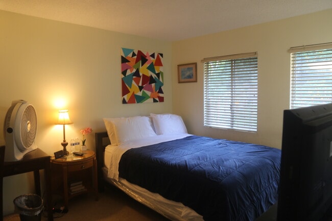 Photo - 3211 Dos Palos Dr