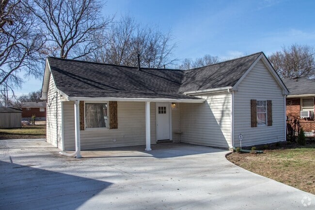 Building Photo - 1417 22nd Ave N Rental
