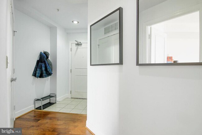Photo - 3600 S Glebe Rd Unit 323W