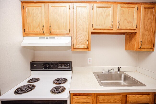 Photo - 6730 Hill Ave Unit # 205