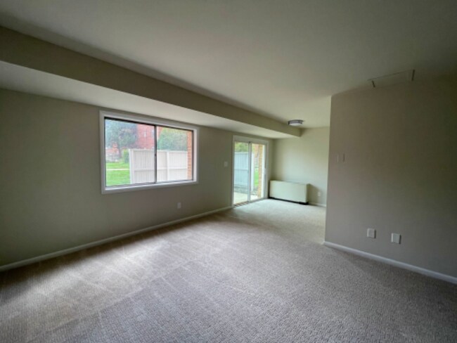 Photo - 4020 Washington Blvd