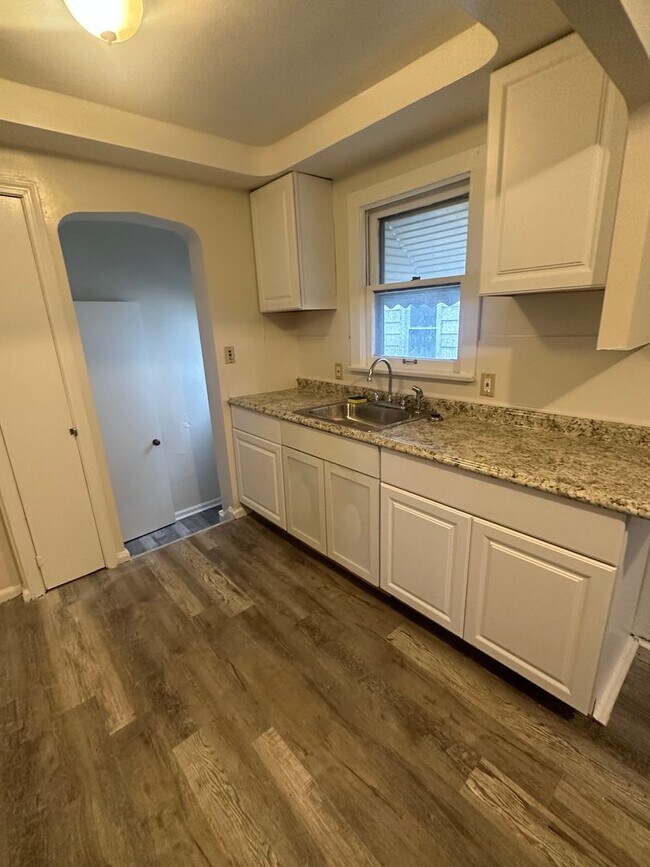 Photo - 4bd Single Maple Section 8