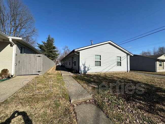 Photo - 218 Watt St Unit 4