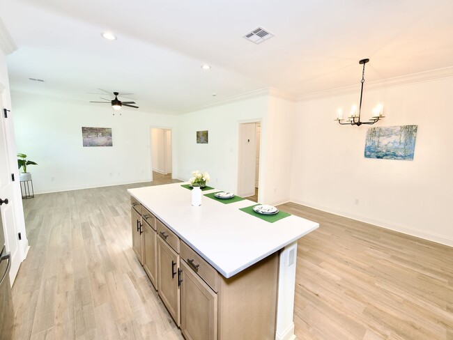 Photo - Gorgeous property in the highly sought after Jamestown Crossing in Prairieville