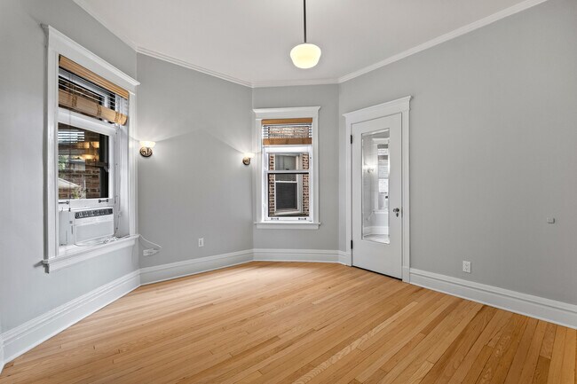Photo - 1335 W Thorndale Ave Unit 1