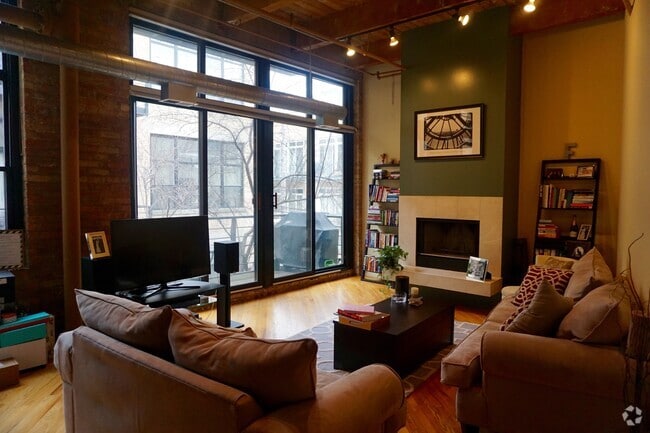 View out to deck and quite courtyard - 2300 W Wabansia Ave Unit 213 Rental