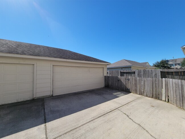 Photo - 16823 Libson Falls Dr