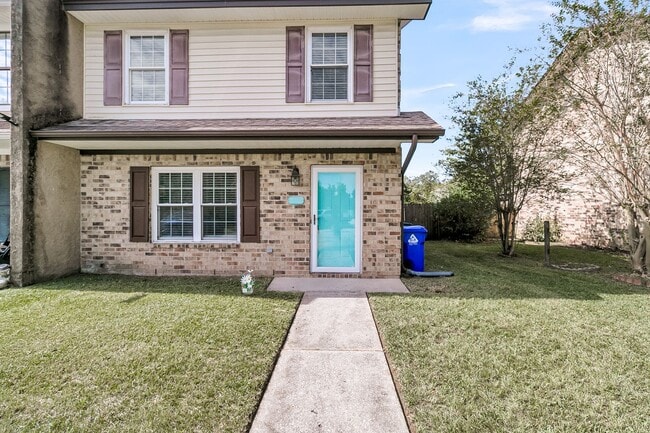 Photo - 3 Bedroom 1.5 Bath Town Home in North Charleston