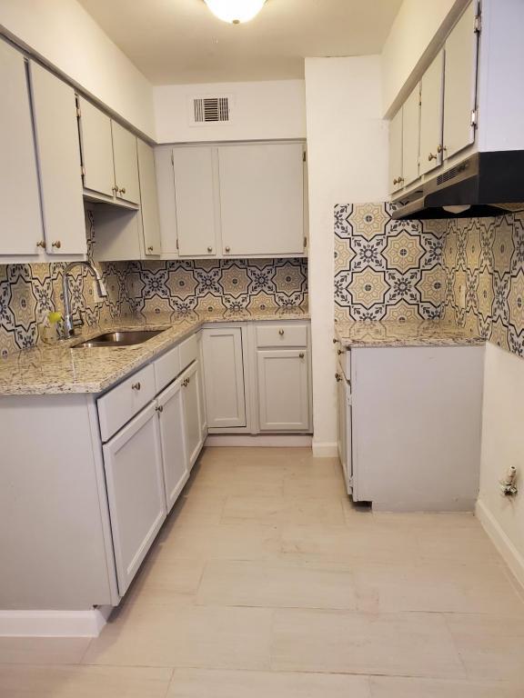 Building Photo - 2706 Reagan St Rental