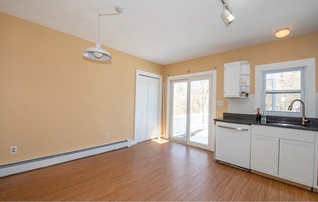 Photo - 58 Hollis St Unidad B