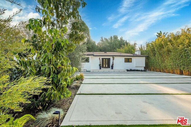 Photo - 11364 Sunset Blvd