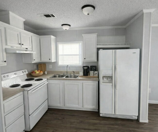 Photo - 2224 Chicago Cubs St