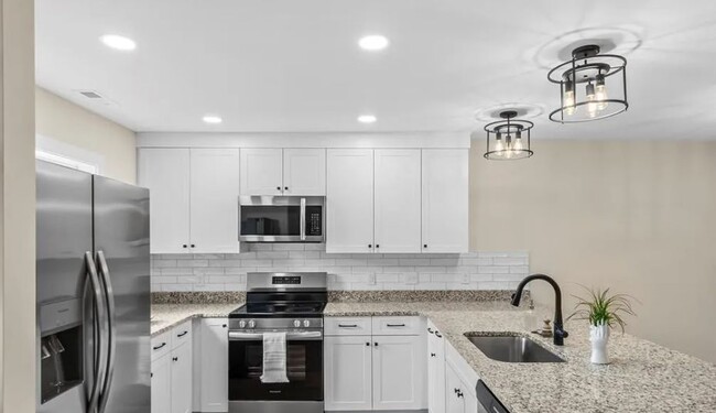 Photo - 206 Beacon Ave