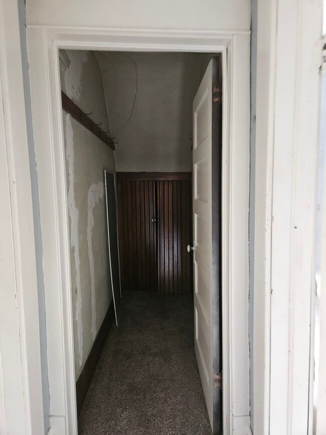 Photo - 302 7th Ave