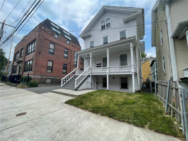 341 Myrtle Ave Apartment Unit 2nd floor - Bridgeport, CT | ForRent.com