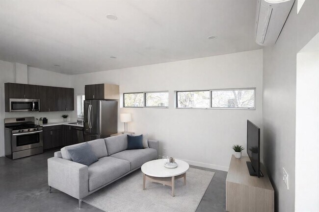 Photo - 1155 Perry Rd