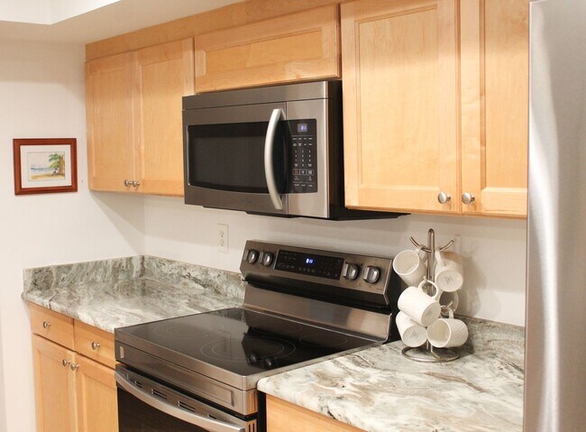 1616 Ocean Dr Unit 104