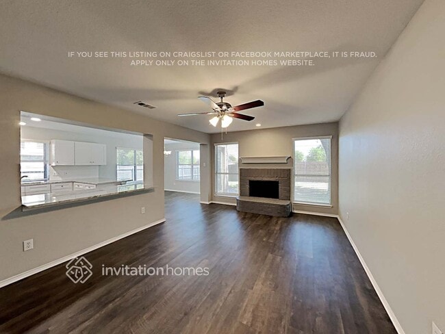 Photo - 824 Blue Heron Ln