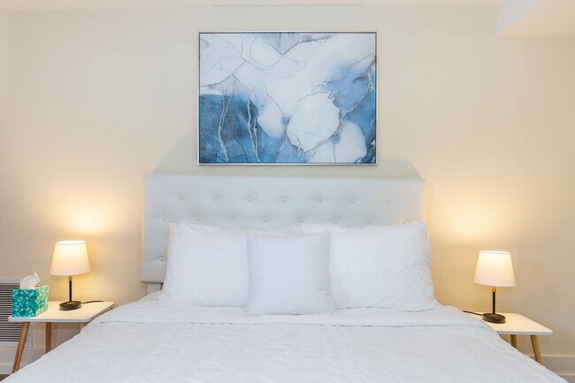 Photo - 1005 E Roy St Unit ID1035931P