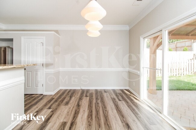 Photo - 749 Spinning Wheel Point