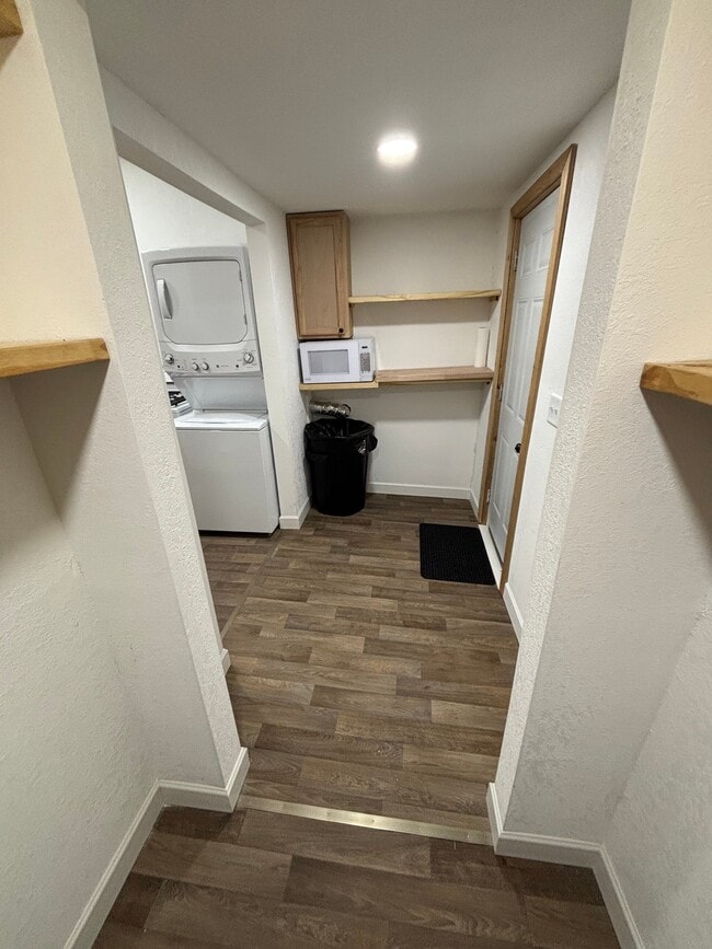 Photo - 2529 Brooklyn Ave