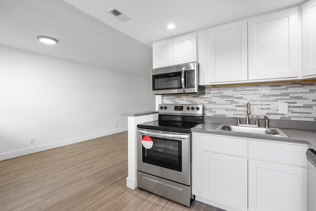 Photo - 2191 NE 1st Ct Unit 104