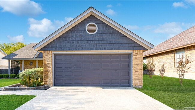 Photo - "Charming 2-Bed Oasis with Granite Touches in Schertz - Your Cozy Retreat Awaits!"